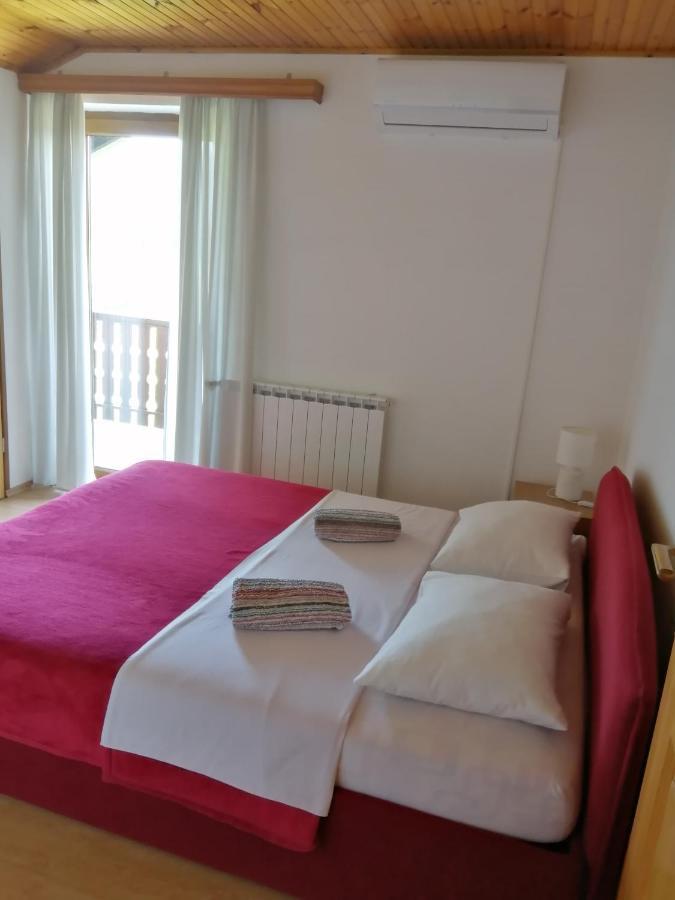 סמולג'אנאק Guesthouse Zafran מראה חיצוני תמונה